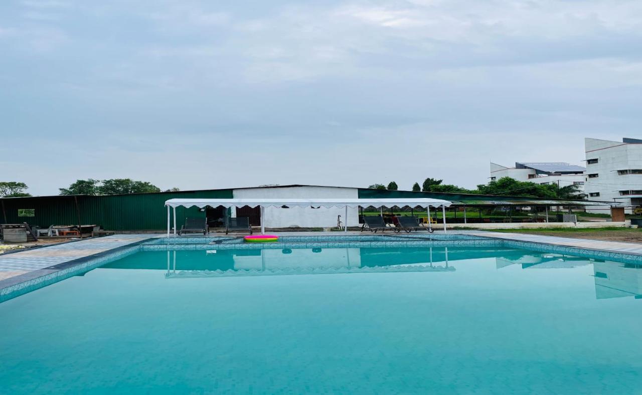 Vasant Vihar Resort Kevadia Bagian luar foto