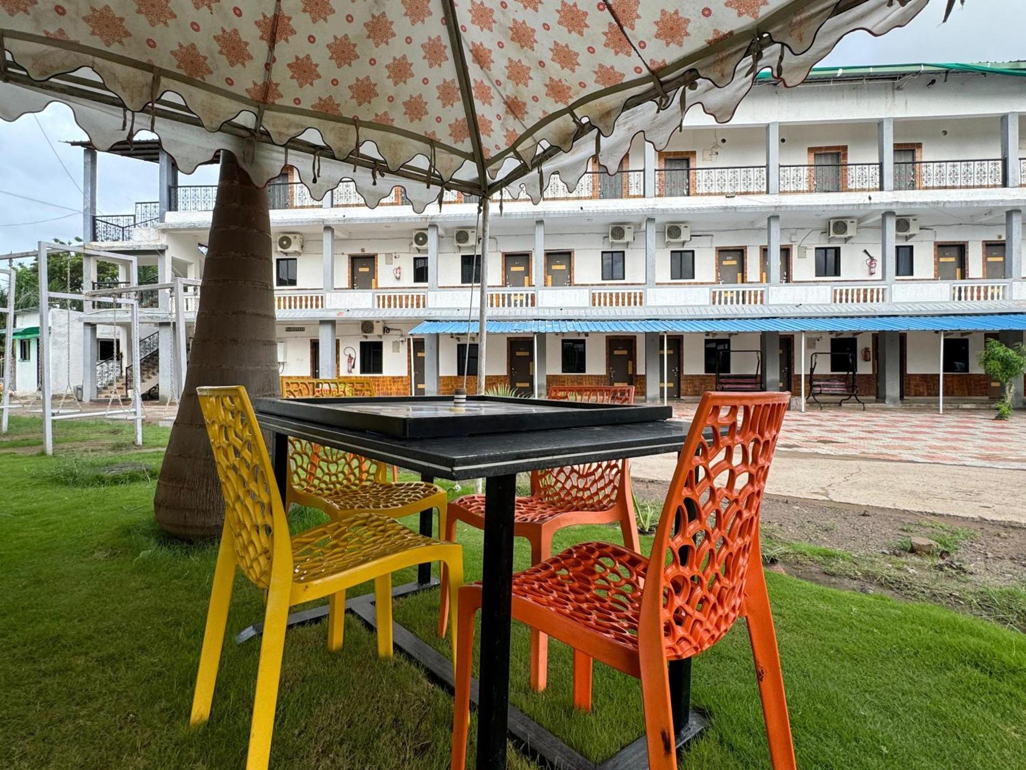 Vasant Vihar Resort Kevadia Bagian luar foto